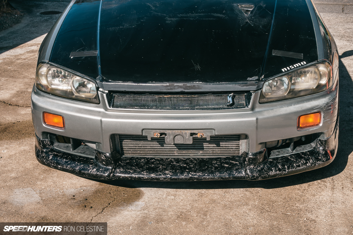 Speedhunters_Ron_Celestine_ProjectRough_R34Skyline_GTT_CarbonFiberLip_NandemoDesign-65