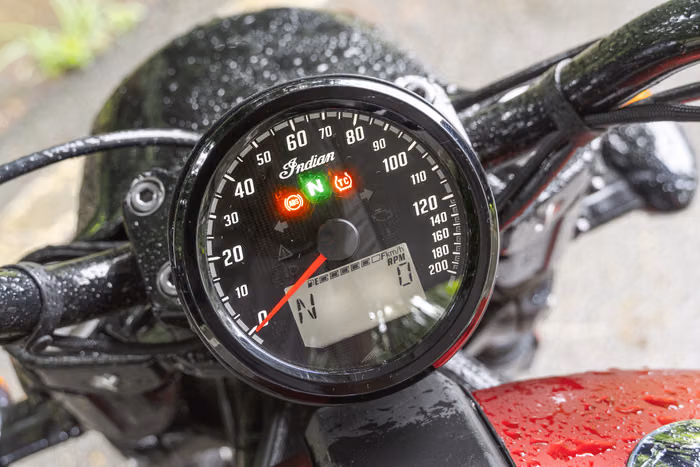 2025 Indian Scout Bobber analogue dash 2025 Indian Scout Bobber analogue dash