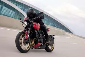 2026 Triumph Trident 800 middleweight naked roadster