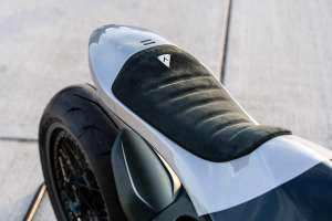 Honda CB750 Nighthawk café racer by Auto Fabrica